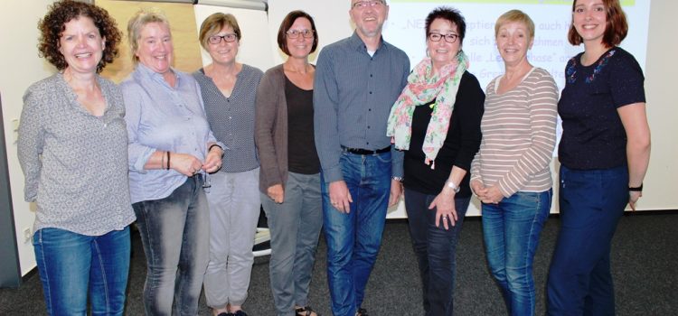 Neun Familienbegleiter im Projekt „Hörst du mich?“ ausgebildet Familienbegleiter "Hörst du mich?"