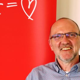 „Schön, dass du da bist!“ – Ein Hospizbegleiter erzählt von seinem Ehrenamt „Schön, dass du da bist!“ – Ein Hospizbegleiter erzählt von seinem Ehrenamt