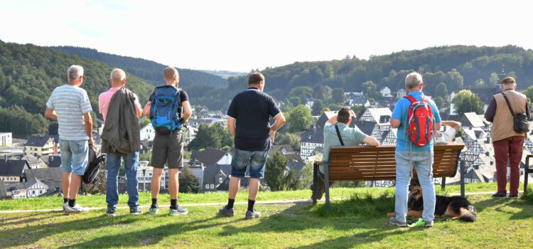 Männer waren gemeinsam unterwegs